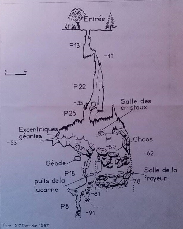 L’attribut alt de cette image est vide, son nom de fichier est 00113-129-I4-Aven-Obscur-1.jpg.